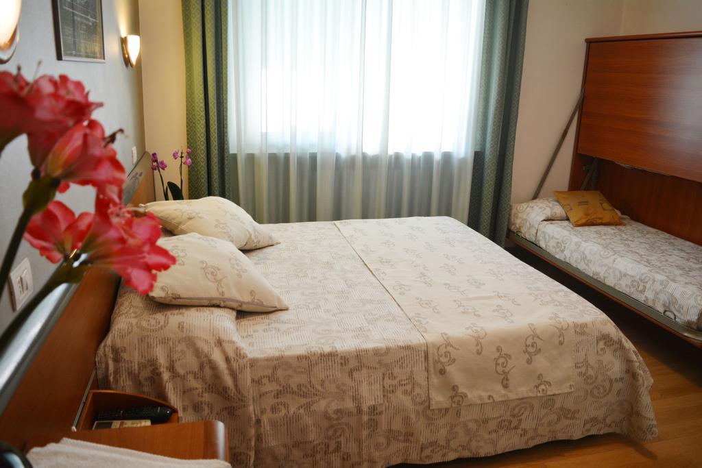 Villa Chiara Lazise Eksteriør bilde