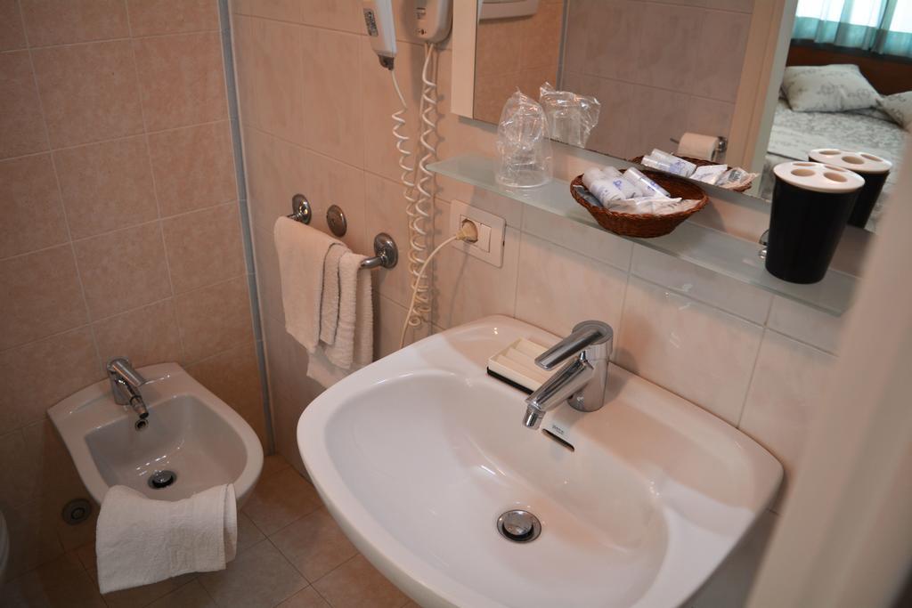 Villa Chiara Lazise Eksteriør bilde